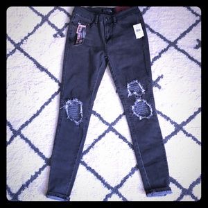 Beautiful black skinny jeans